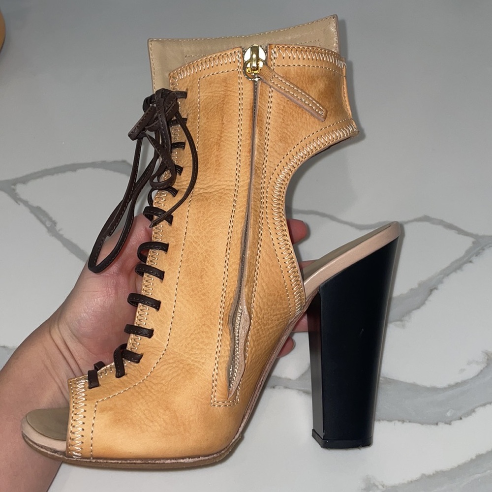 Tan Leather Lace-Up Heeled Sandals size 6 (36 ITaly) - Picture 7 of 10
